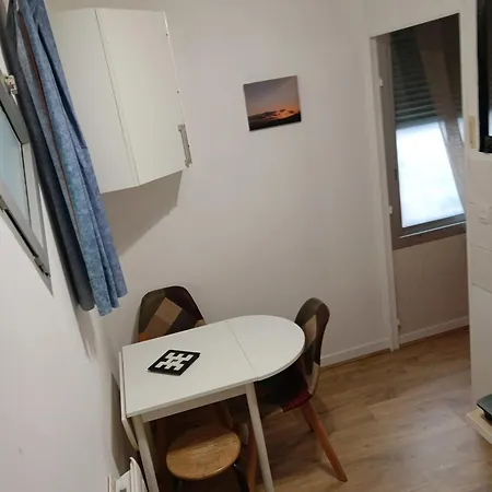 A Ferrand 31 M² Parking Inclus Apartment *