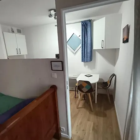Appartement A Ferrand 31 M² Parking Inclus *